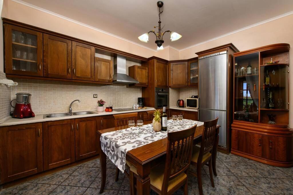 Seaview Cottage - Calmare Petrití Екстериор снимка